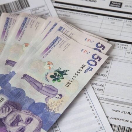 Declaración de Renta Colombia | Pago en Línea | Fechas Calendario – Sugerida – Persona Natural – Jurídica – Patrimonio – Retención en la Fuente.