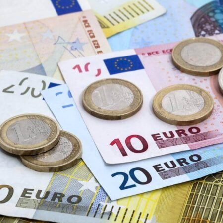 Euro € EUR en Colombia | Precio del Euro Hoy – TRM – Valor en Casas de Cambio | Tasa de Cambio Euro a Peso Colombiano.